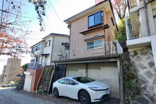 熱海市林が丘町・緑に囲まれた心安らぐ住環境 コンパクトな中古戸建