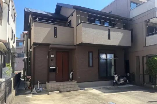 熱海市清水町・ハウスメーカー施工 生活便良好 温泉引込可能な中古戸建